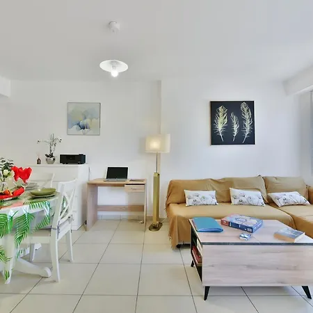 Eden Blue Wilson - Appt Climatise Proche Apartment